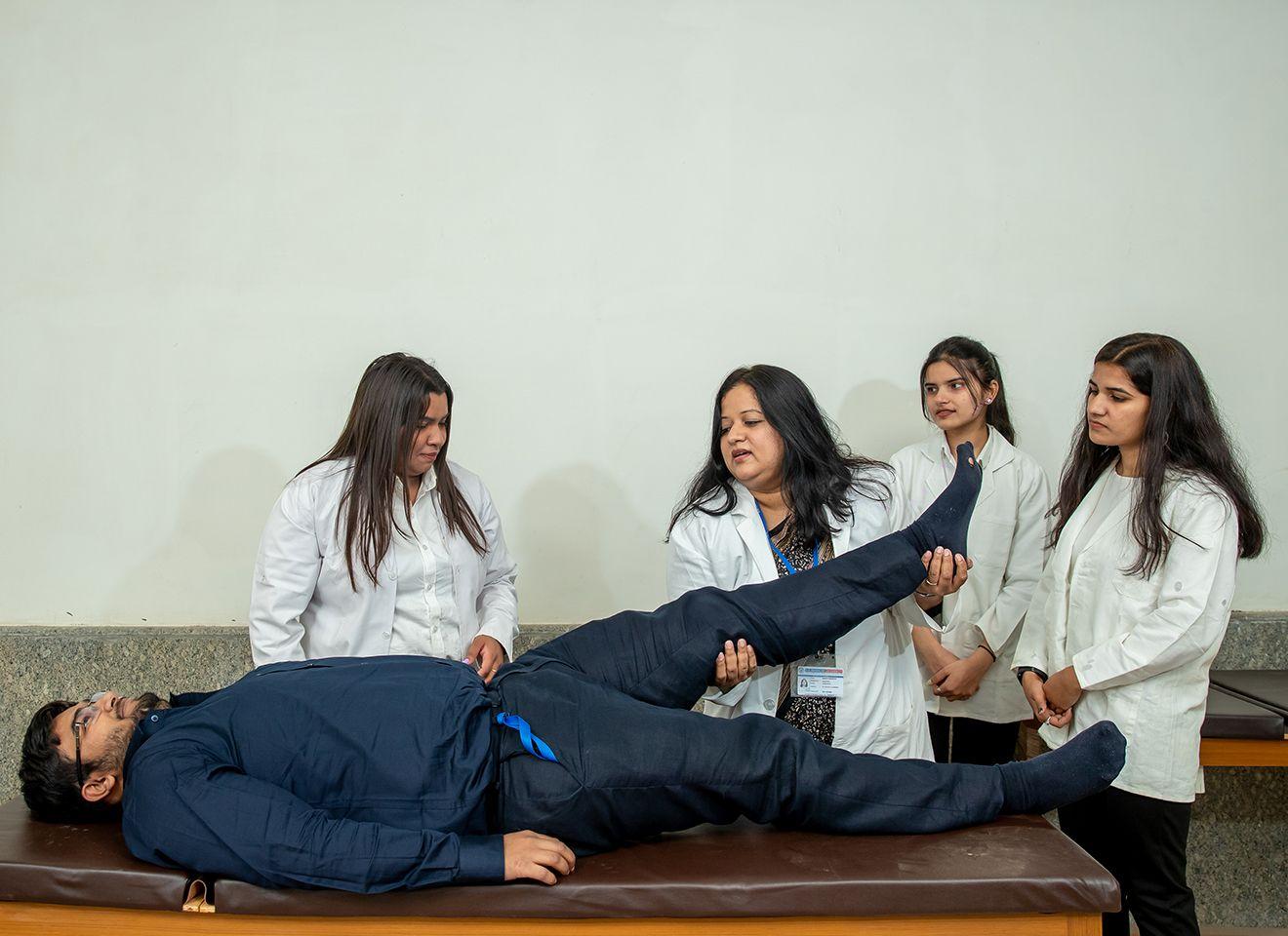 Expert-Curated Curriculum