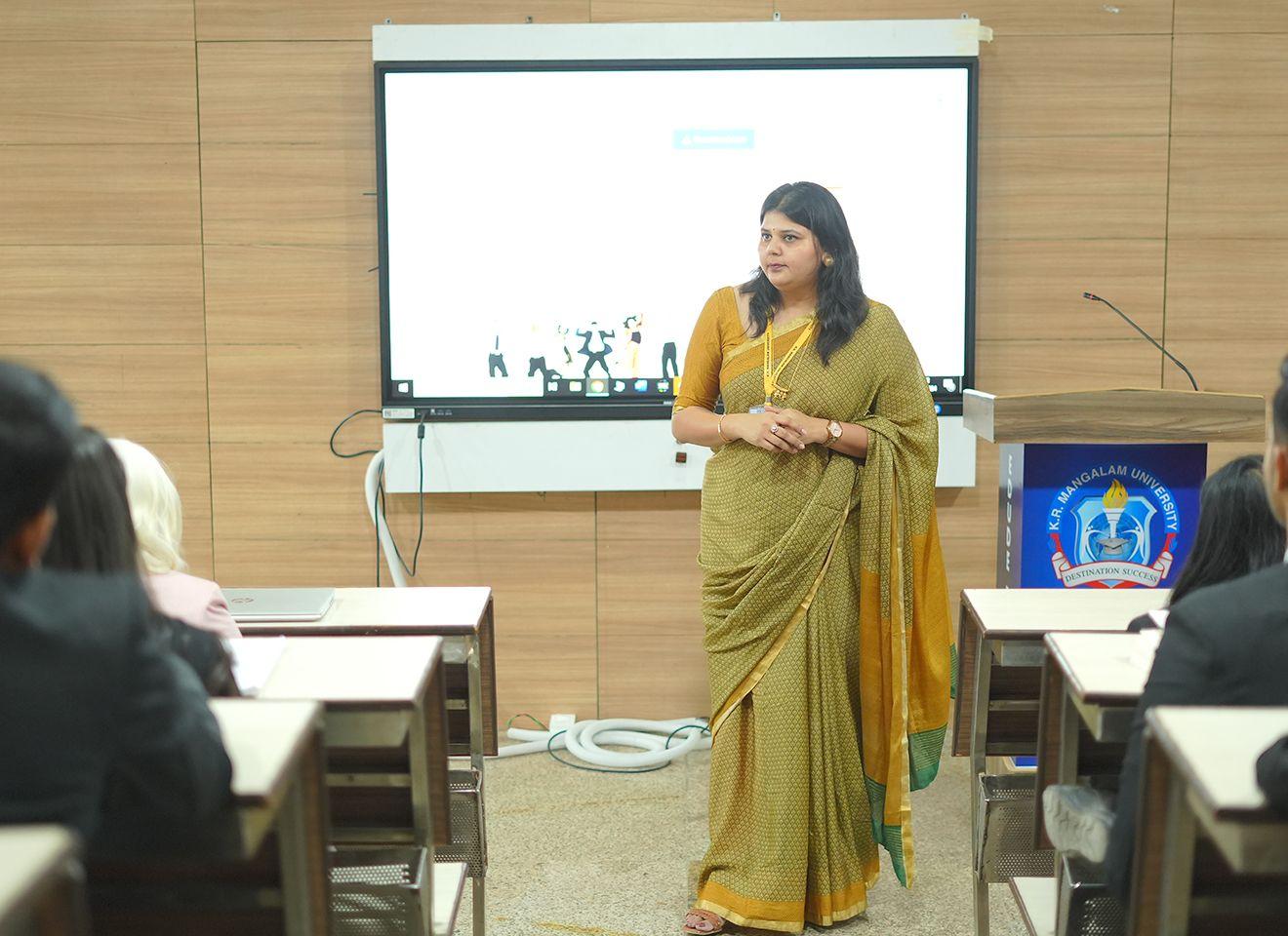 Guest Lectures & Masterclasses by Experts