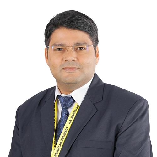 Dr. Amar Saraswat