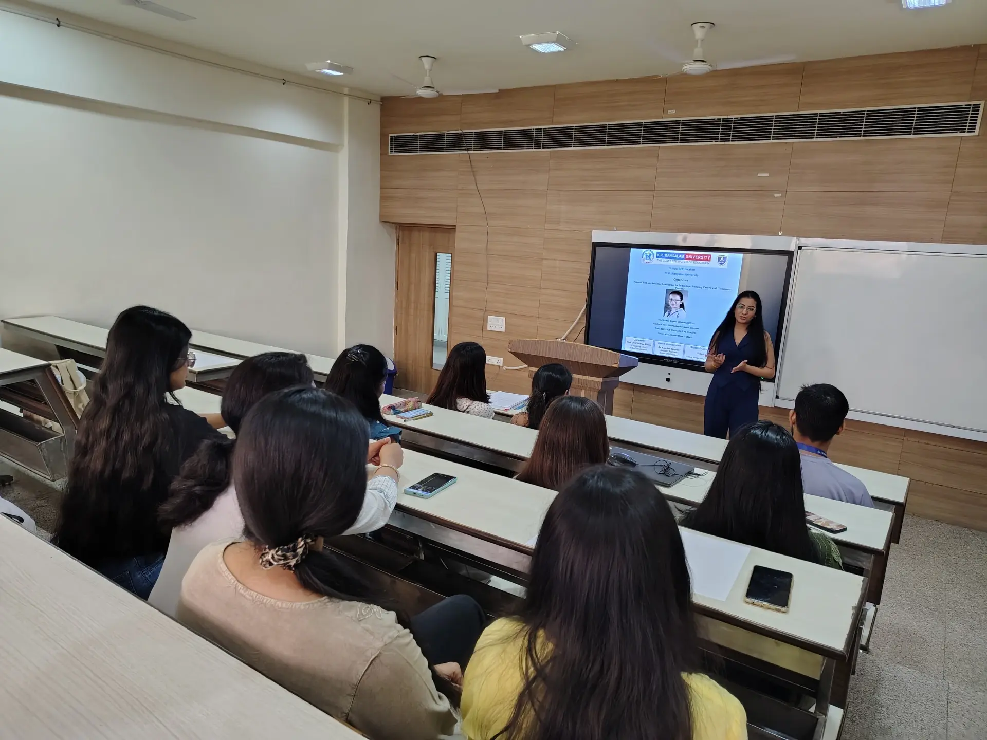 Alumni Talk on “Artificial Intelligence in Education”