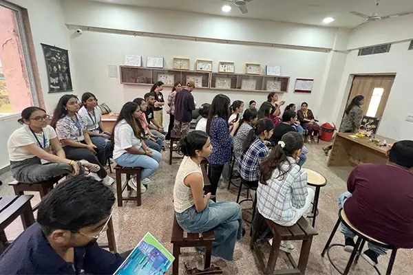 Session on Demonstration of Extraction and Application of Natural Dye