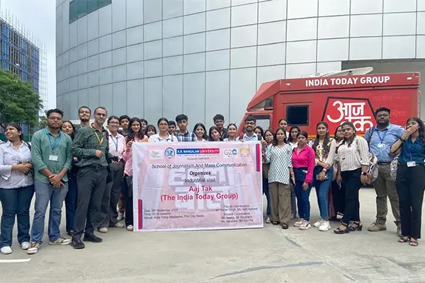 Industrial Visit to Aaj Tak